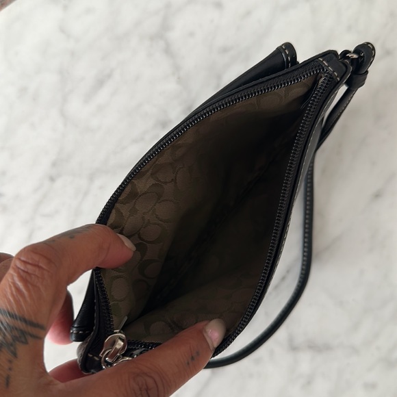 Coach black wristlet - Picture 2 of 2